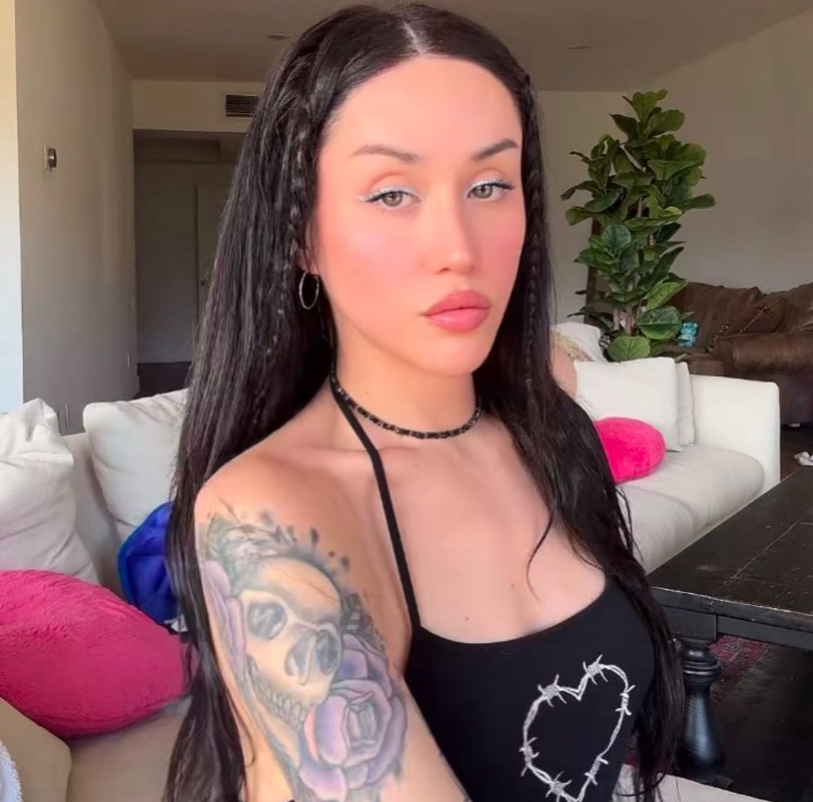 whateverdirty's tweet image. eww feelings 🕷️