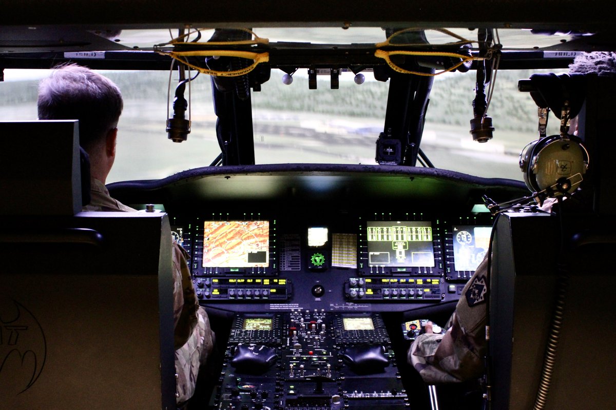 PANationalGuard's tweet photo. #KnowYourMil: The Eastern Army National Guard Aviation Training Site (EAATS) is a @USArmy aviation school operated by the @PaNationalGuard at Fort Indiantown Gap. It offers more than 25 courses, including UH-60 Black Hawk and CH-47 Chinook pilot and maintainer training. https://t.co/2PpH4X4WGh