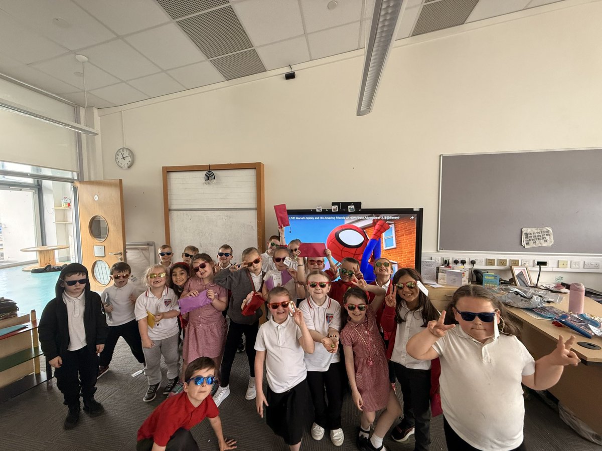 Miss Rodgers and P2b Newark Primary tweet media