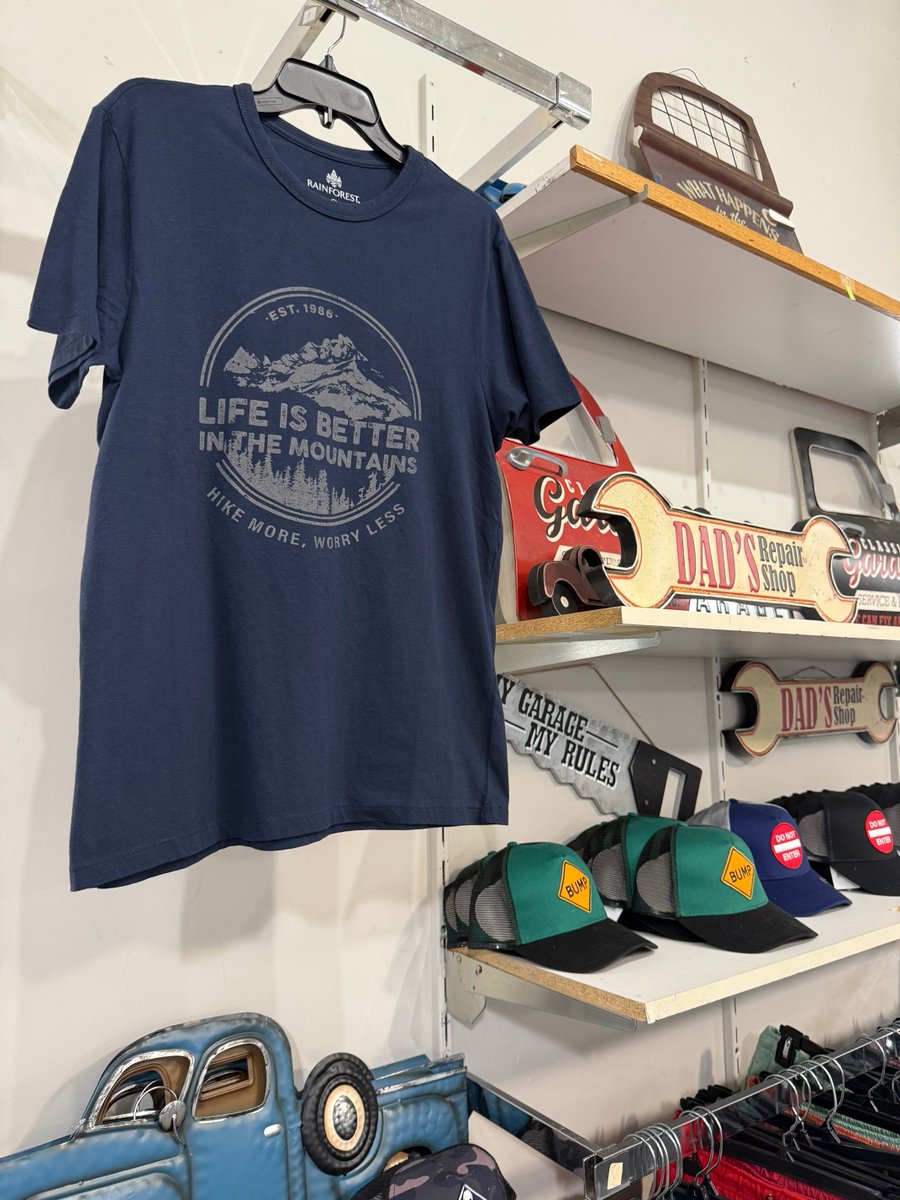 LabelShopper's tweet image. Add some personality to your outfit with our graphic tees starting at prices you’ll love 💥👕

#labelshopper #tshirt #screenprinted #graphictshirt