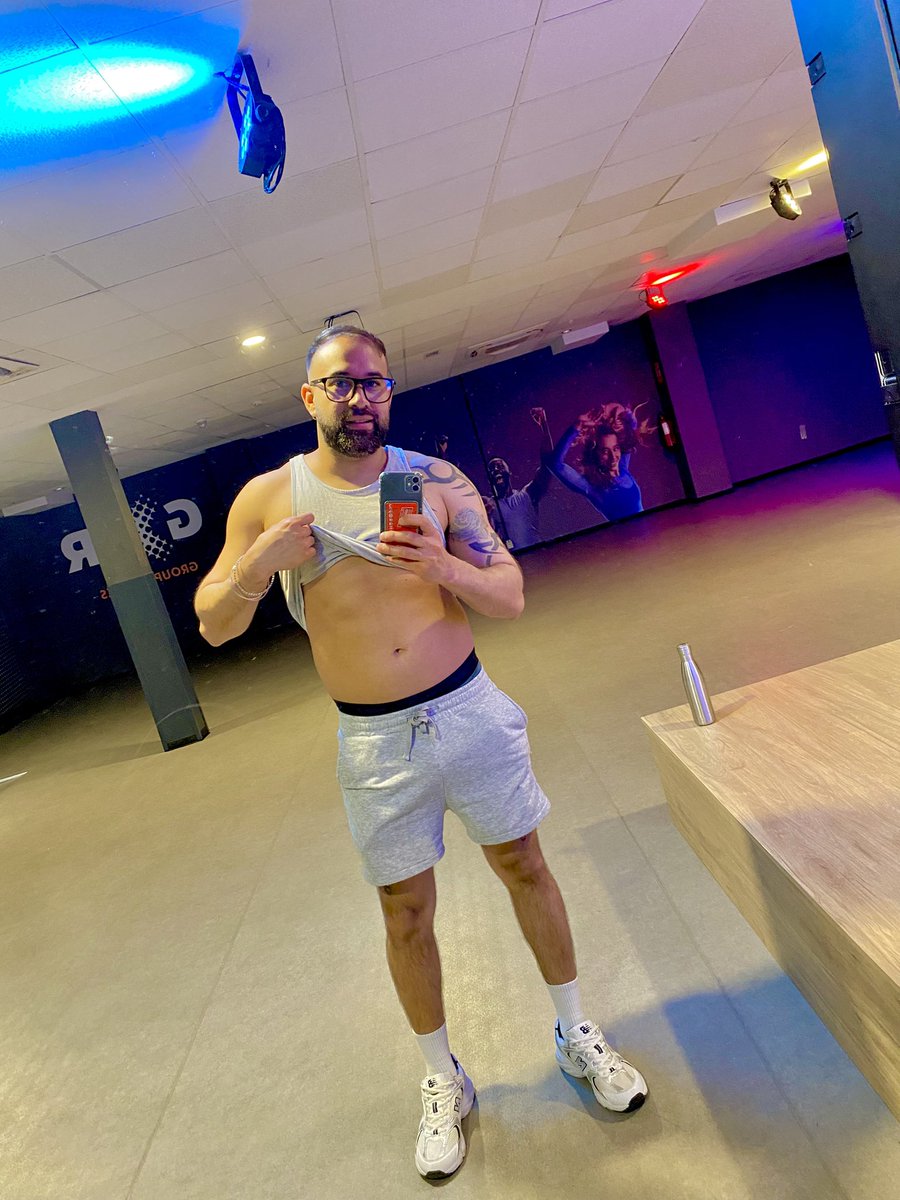 “Estoy pensando en perder la ropa y el control.”