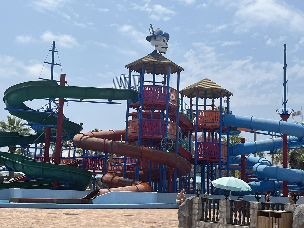 Loving the wave machine in the pool! 🇫🇷 #Nice2025 <a href="/ManorHighSchool/">Manor High School</a> <a href="/Travelbound/">Travelbound</a>