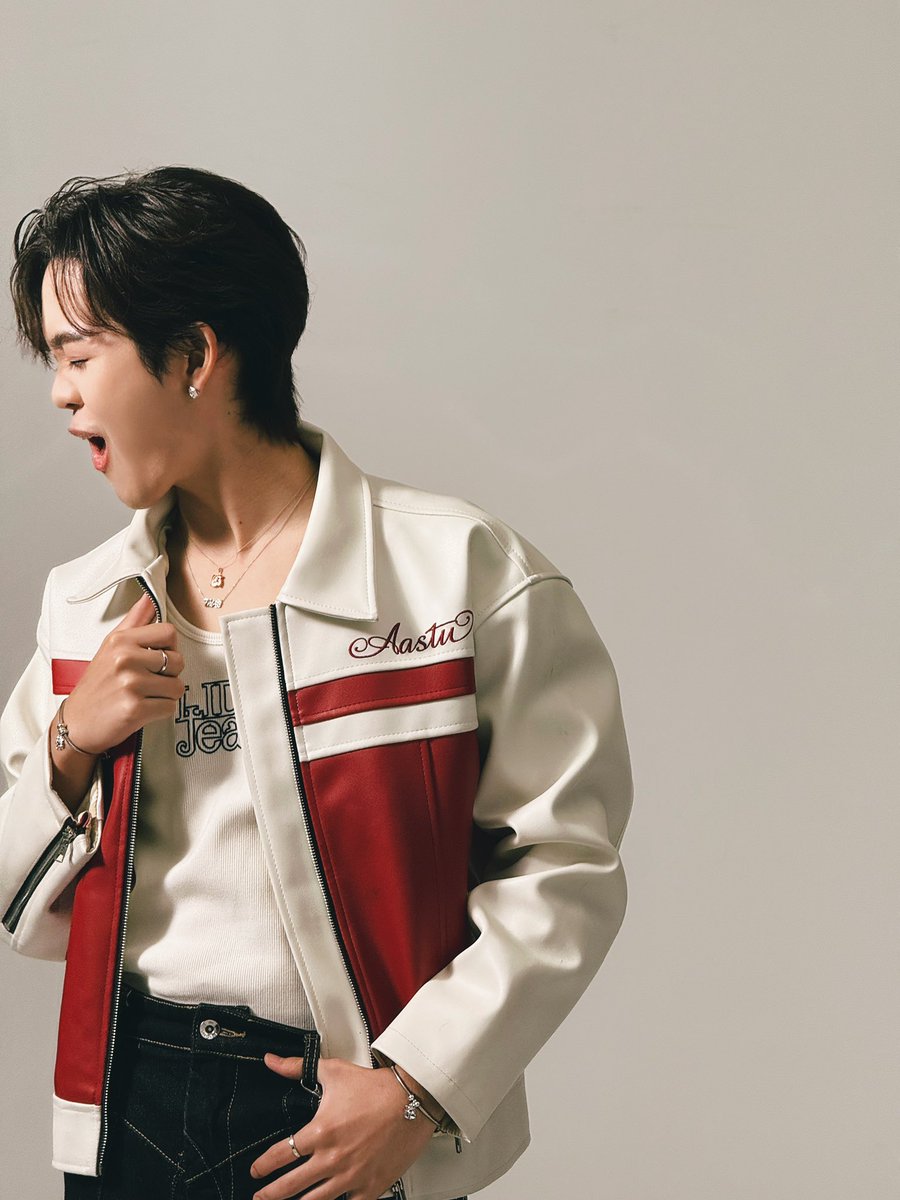 thiothamm's tweet image. #MessageFromMyHeart 🌻🎵
#THIOTHAMM #NexT1DE_THIO
#NGGxNexT1DE #NexT1DEFriendsofNGG