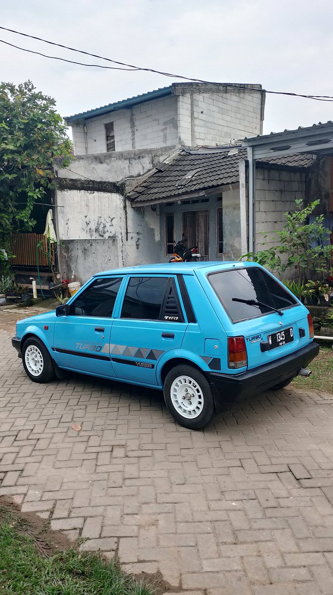 yuliantaputra's tweet photo. Charade Turbo 1987
Turbo aktif, sudah ada intercooler
velg R13 Enkei
sticker body original charade turbo
interior rare merah hitam
body minim keropos 
Lokasi Tangerang 
Wa 089686654708 https://t.co/kaCT6QE2uN