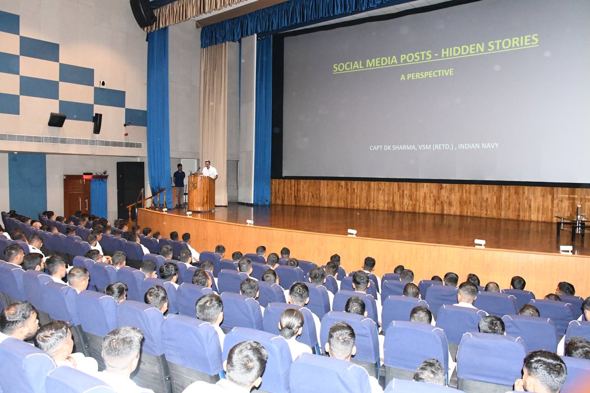 IN_Eksila's tweet photo. #LargeNavyMindset
@INSEksila coordinated a relevant, insightful and an enlightening Talk by Capt DK Sharma (Retd) on “Hidden Stories Behind Social Media Posts” for Officers and Sailors of #EasternNavalCommand
#IndianNavy https://t.co/3nAUKGFeJt