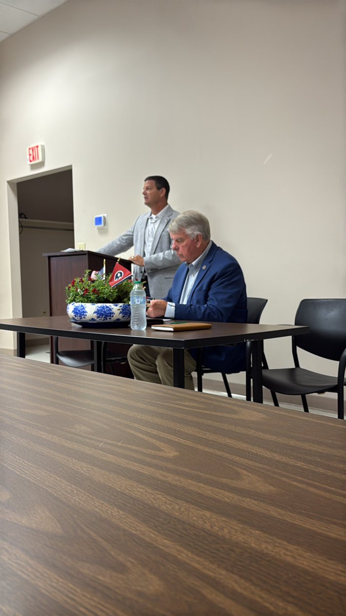 Enjoying Rep. Chris Hurt and Sen. Ed Jackson being in Crockett County this morning sharing legislative updates!