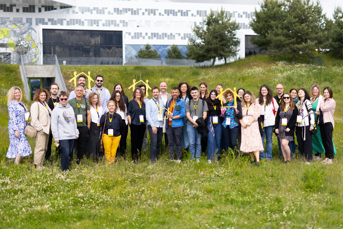 Human Rights House Foundation (@hrhfoundation) on Twitter photo “Hope is a strategy.” The message from the keynote by <a href="/IngeborgMoa/">Ingeborg Moa</a>, <a href="/nhrf_hrd/">Norwegian Human Rights Fund</a>, rang clear during the 2025 Network Meeting in Oslo.
Read the highlights of the gathering ➡️ bit.ly/4lnDdv5
#HumanRightsHouses #HRHN25
<a href="/hrhyerevan/">Human Rights House Yerevan</a> <a href="/belhrh/">Human Rights House</a> <a href="/HRH_Crimea/">Human Rights House Crimea</a> <a href="/HRHZagreb/">Kuca ljudskih prava Zagreb</a> <a href="/hfhrpl/">Helsińska Fundacja Praw Człowieka</a> “Hope is a strategy.” The message from the keynote by <a href="/IngeborgMoa/">Ingeborg Moa</a>, <a href="/nhrf_hrd/">Norwegian Human Rights Fund</a>, rang clear during the 2025 Network Meeting in Oslo.
Read the highlights of the gathering ➡️ bit.ly/4lnDdv5
#HumanRightsHouses #HRHN25
<a href="/hrhyerevan/">Human Rights House Yerevan</a> <a href="/belhrh/">Human Rights House</a> <a href="/HRH_Crimea/">Human Rights House Crimea</a> <a href="/HRHZagreb/">Kuca ljudskih prava Zagreb</a> <a href="/hfhrpl/">Helsińska Fundacja Praw Człowieka</a>