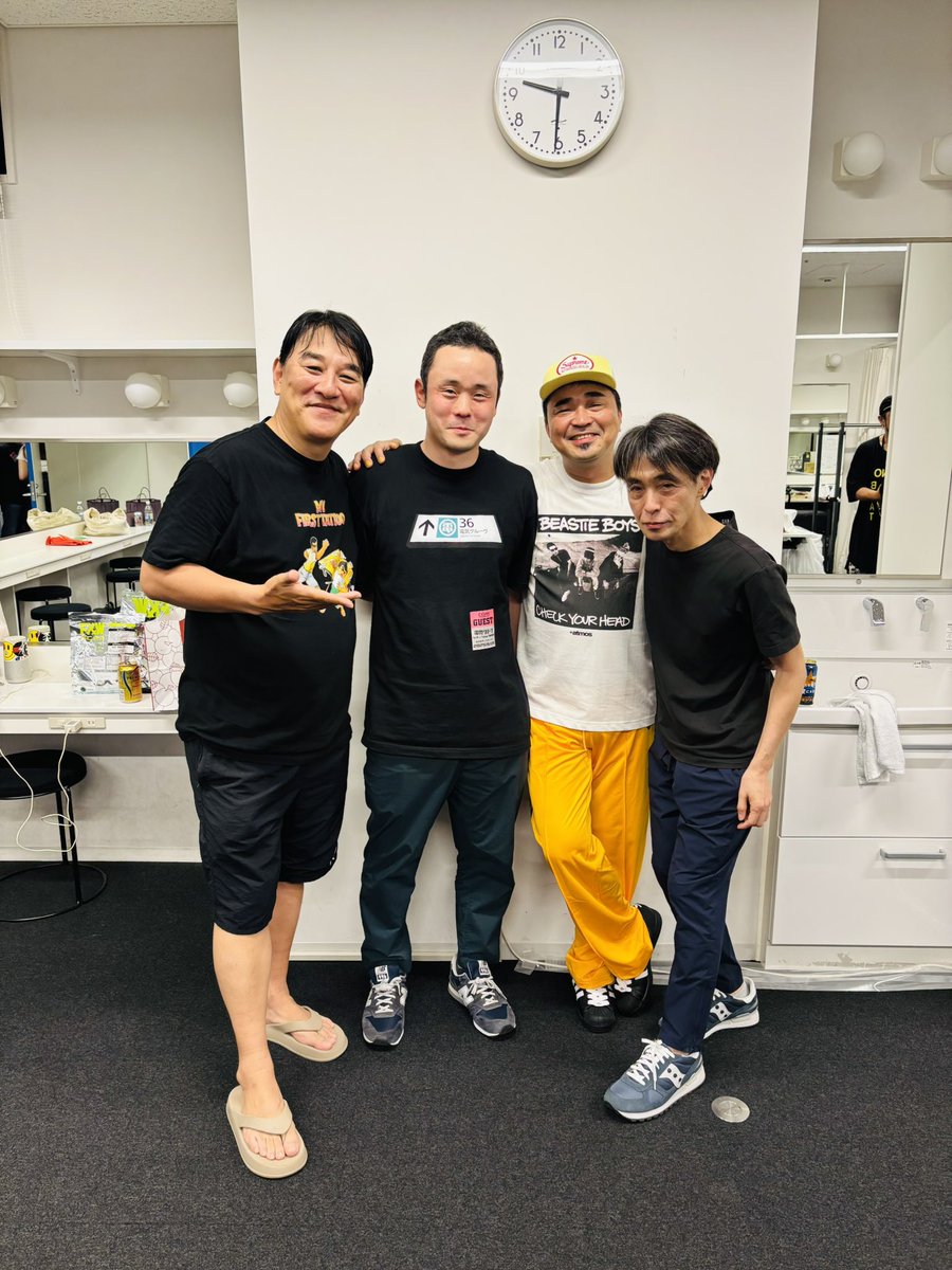 《ツアー“the”席指定》

電気グルーヴ
ツアー“the”席指定
立川ステージガーデンへ😊

石野卓球さん、ピエール瀧さん、砂原良徳さんありがとうございました☺️

#電酒グルーヴ
#日本酒