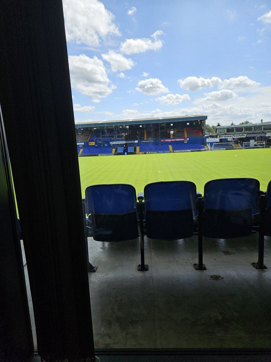handley_john's tweet photo. #oafc and another... https://t.co/KkroxsaMvq