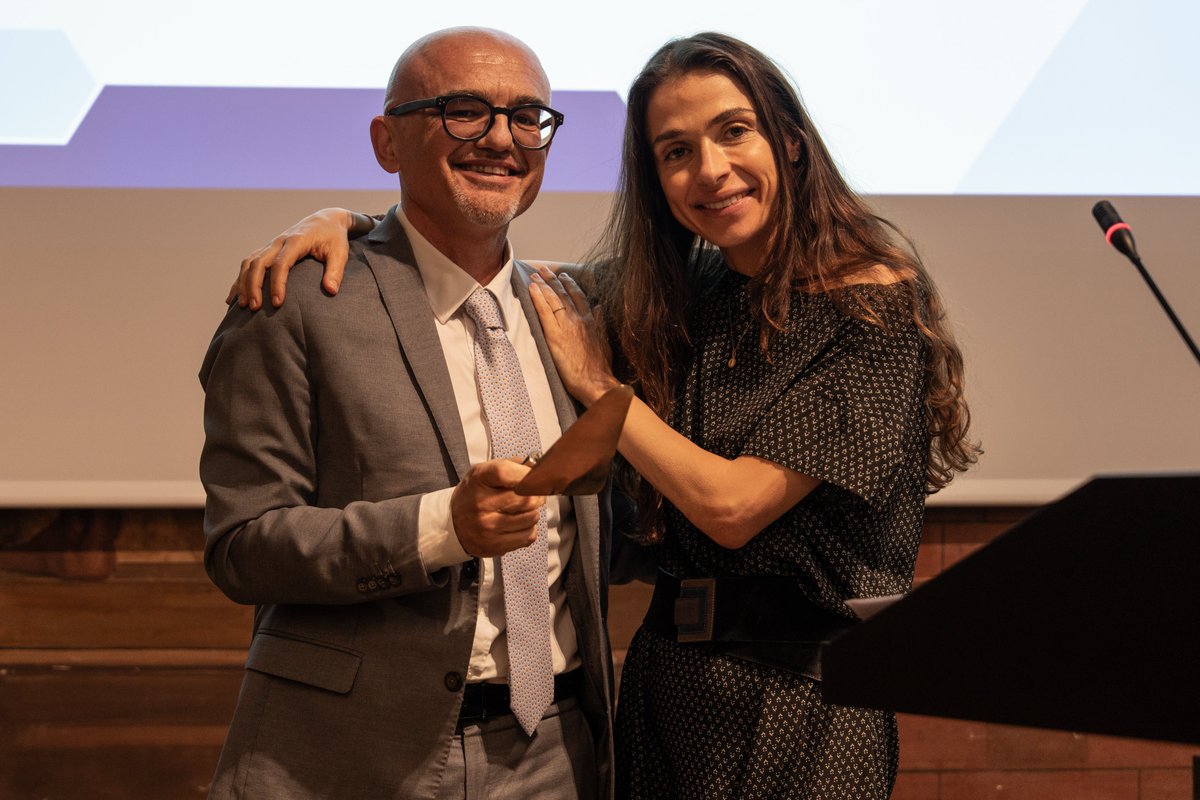 Assimpredil Ance (@ancemilano) on Twitter photo Assimpredil Ance dà il benvenuto al nuovo Presidente Giovanni Deleo e alla sua squadra.
Auguri di buon lavoro, con ascolto e rappresentanza attiva delle imprese.
Grazie a <a href="/R_De_Albertis/">Regina De Albertis</a> per la guida appassionata e la visione di questi anni. Assimpredil Ance dà il benvenuto al nuovo Presidente Giovanni Deleo e alla sua squadra.
Auguri di buon lavoro, con ascolto e rappresentanza attiva delle imprese.
Grazie a <a href="/R_De_Albertis/">Regina De Albertis</a> per la guida appassionata e la visione di questi anni.