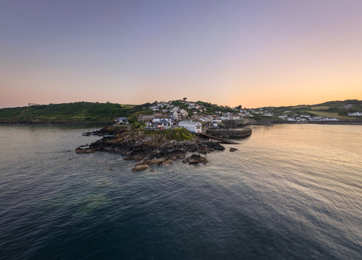 My obligatory sunset pano of Coverack with the drone.  #Cornwall #Dronephotography <a href="/DJIGlobal/">DJI</a> #Mavic4Pro