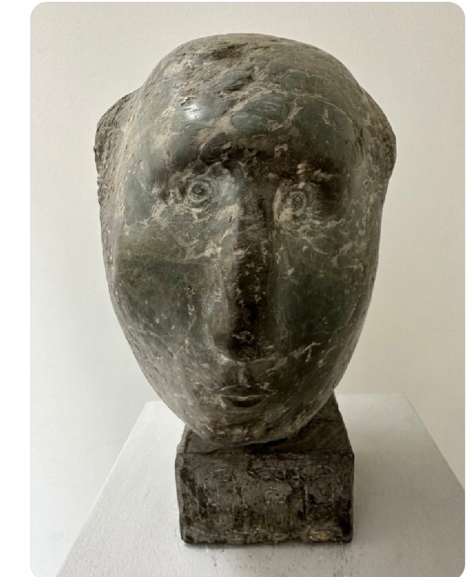 Sabah saat tam altıda kalkarım, önce gözlerimi ovuştururum bi kadeh viski içerim, sonra banyoya giderim yüzümü yıkarım bi kadeh viski içerim, ardından mutfağa geçerim, bir iki dilim elma ve muz yerim bi kadeh viski içerim, ocağa su koyar yeşil çay hazırlarım bi kadeh viski