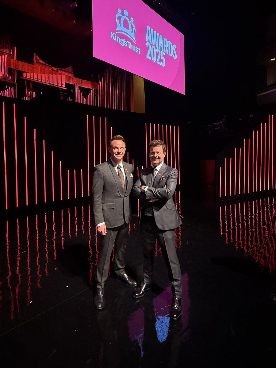 antanddec's tweet image. We had an amazing afternoon hosting the @KingsTrust awards 2025! A huge congratulations to all of the young people for their incredible achievements 👏 #KingsTrustAwards