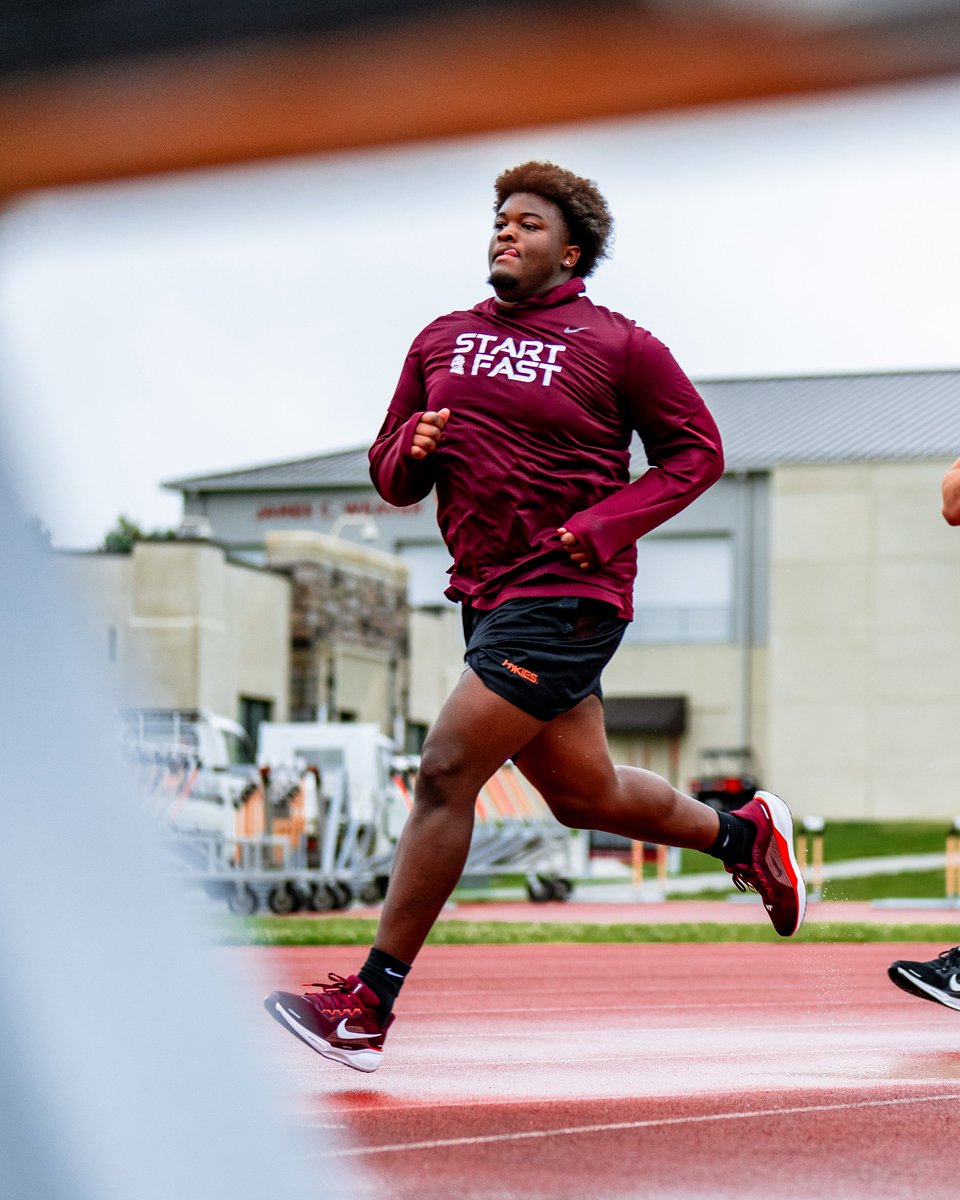 Virginia Tech Football (@hokiesfb) on Twitter photo Happy Birthday S/O to Offensive Lineman Nathaniel Wright (<a href="/FutureNathaniel/">Nathaniel Wright</a>) 🎉 Happy Birthday S/O to Offensive Lineman Nathaniel Wright (<a href="/FutureNathaniel/">Nathaniel Wright</a>) 🎉