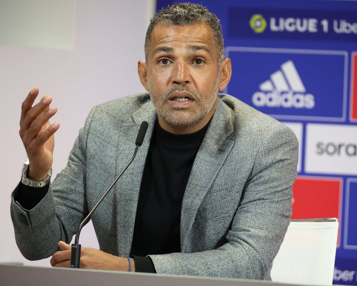 julienmartn_ol's tweet image. 🚨Sonny Anderson remonté contre Textor ! 

🗣️: « Lyon est en ligue 2, il prend son jet et va voir Botafogo aux États-Unis, vous trouvez ça normal ? »

(Rothen s’enflamme)

#TeamOL