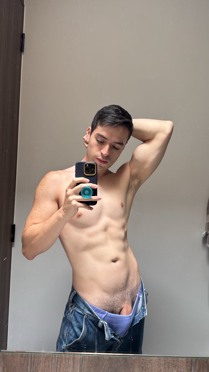 Emilio G tweet media