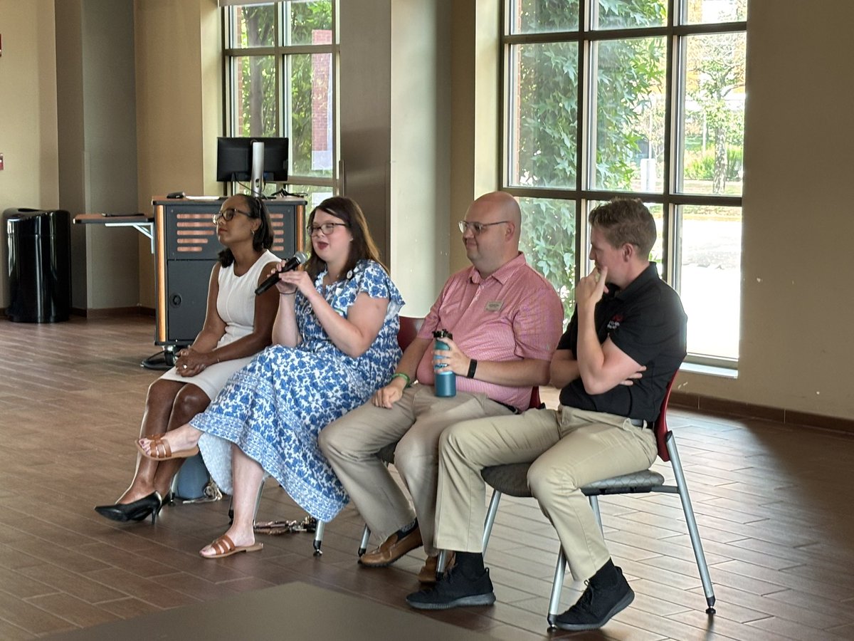 WKUEDD's tweet image. Huge thanks to recent EdD alumni Drs. Thea Hurt, Stacie Hutchison, Justin Mitchell, and Cody Russelburg for their presentations and panel discussion at EdD Summer Residency 2025! @WKUCEBS @WKU_SLPS