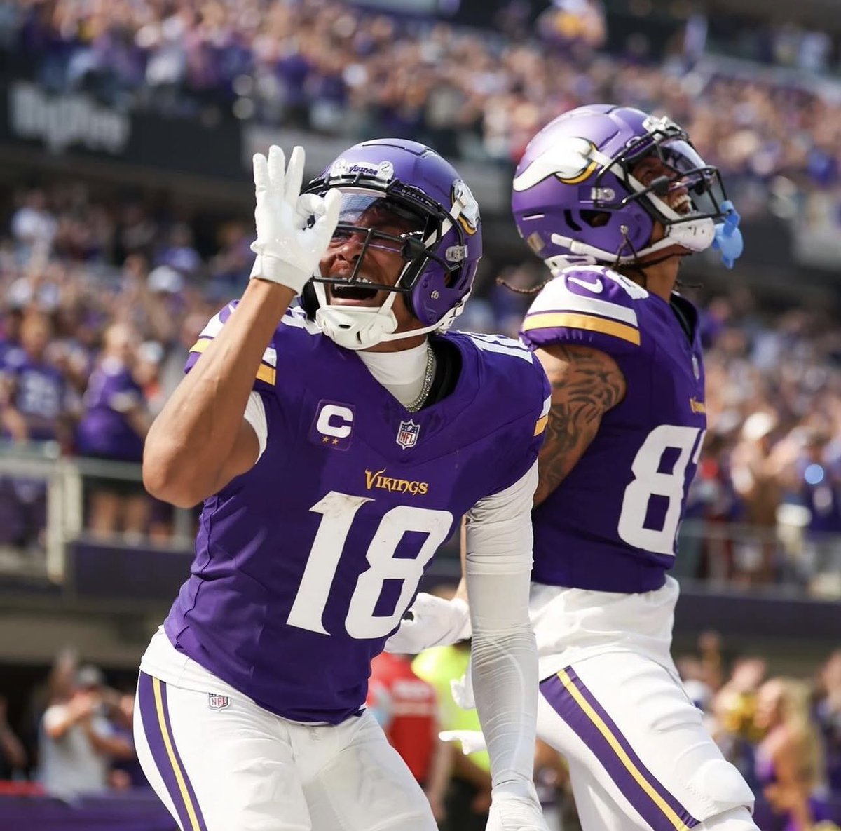 MartyGwan's tweet image. Folks ,

25 likes for a 5u NFL Futures Prop Play

40 likes for a 1u NFL Futures Prop Parlay 

I think both of these are going to be easy cash! I’ve been sitting on this for about 2 weeks debating when to post this. 

If it doesn’t do well , I will delete and repost L8R

Marty.