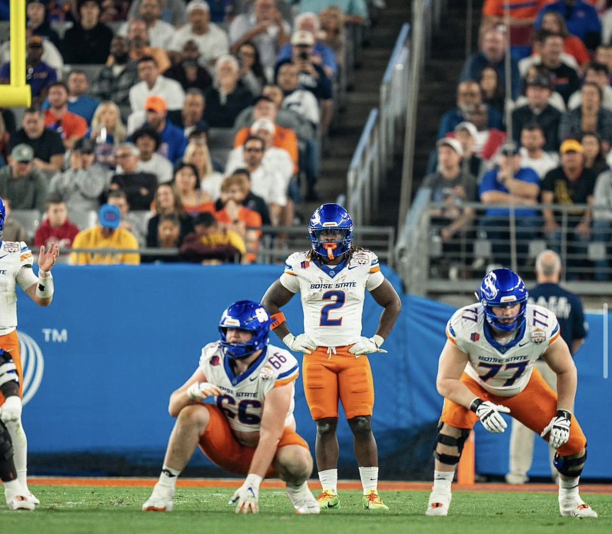 MartyGwan's tweet image. Folks ,

25 likes for a 5u NFL Futures Prop Play

40 likes for a 1u NFL Futures Prop Parlay 

I think both of these are going to be easy cash! I’ve been sitting on this for about 2 weeks debating when to post this. 

If it doesn’t do well , I will delete and repost L8R

Marty.