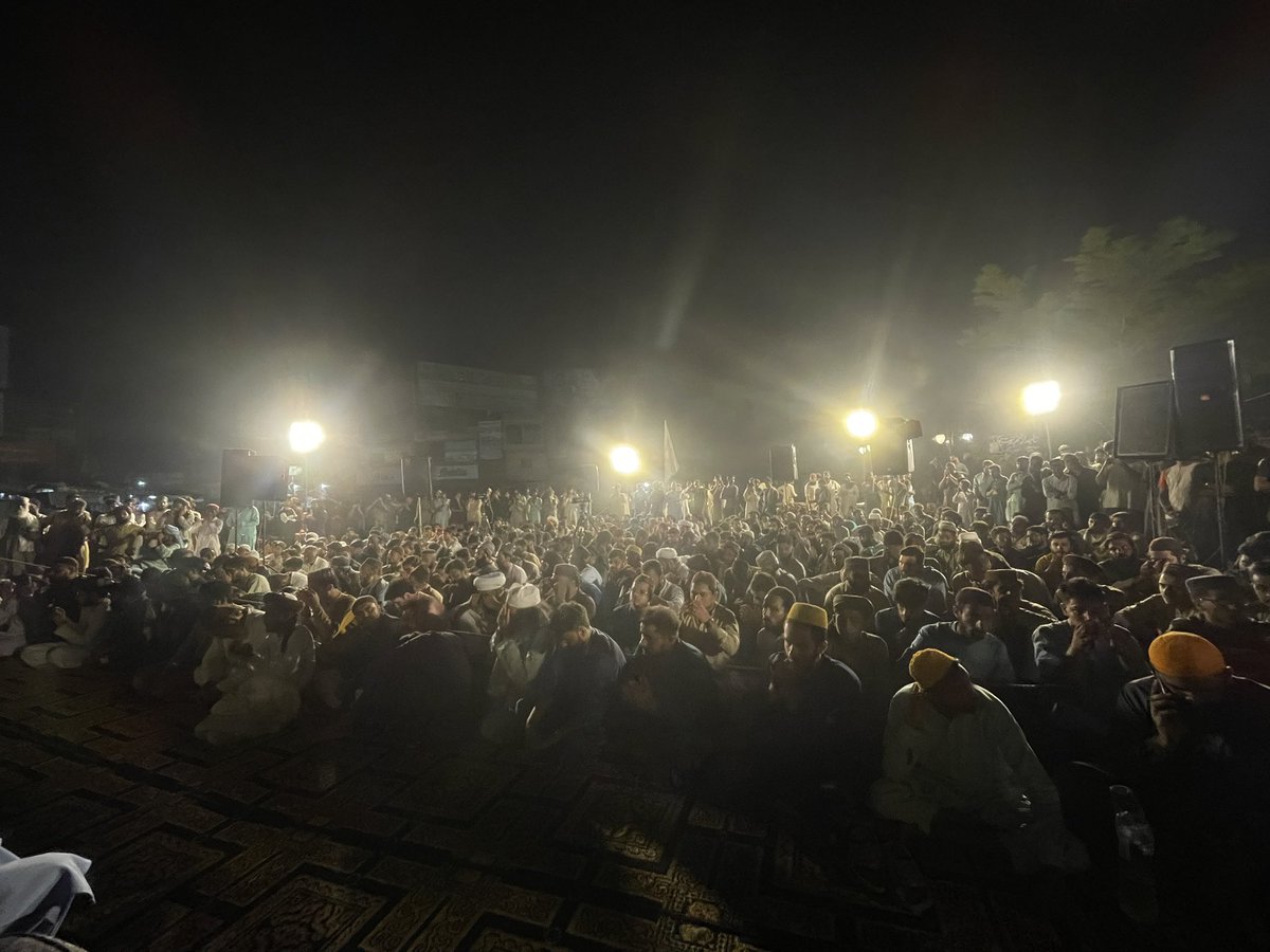 دھرنا میں تاجدرِ ختم نبوت ﷺ کانفرنس جاری
 #جنگ_ختم_نبوت_شیخوپورہ