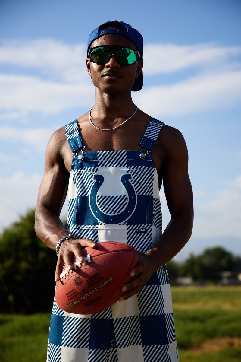 NFLStyle's tweet photo. @FOCOusa in peak summer form. #NFLStyle https://t.co/A0HfqEFmbU