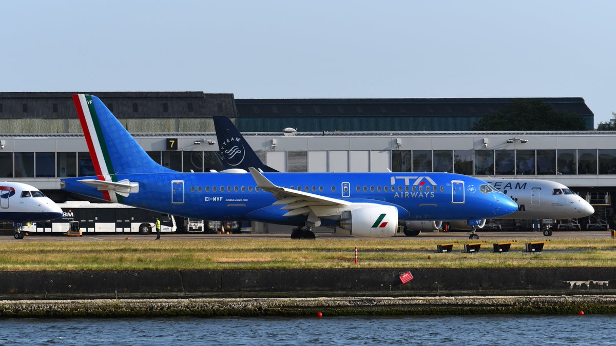 AvDelphi_images's tweet photo. Airbus A220-100 #AvDelphi #EIMVF #Airbus #A220100 #LondonCity #ITAAirways @ITAAirways @LondonCityAir https://t.co/o0vt44wJIt
