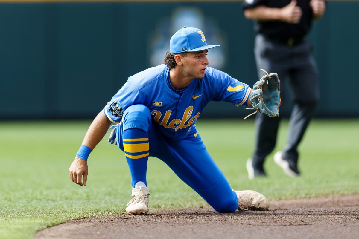 What do Anthony Rendon, Mark Teixeira and @uclabaseball's Roch Cholowsky have in common? 

They are each one of six distinguished underclassmen who were named Baseball America's Player of the Year before their draft year. 

Full list and passages from the year: