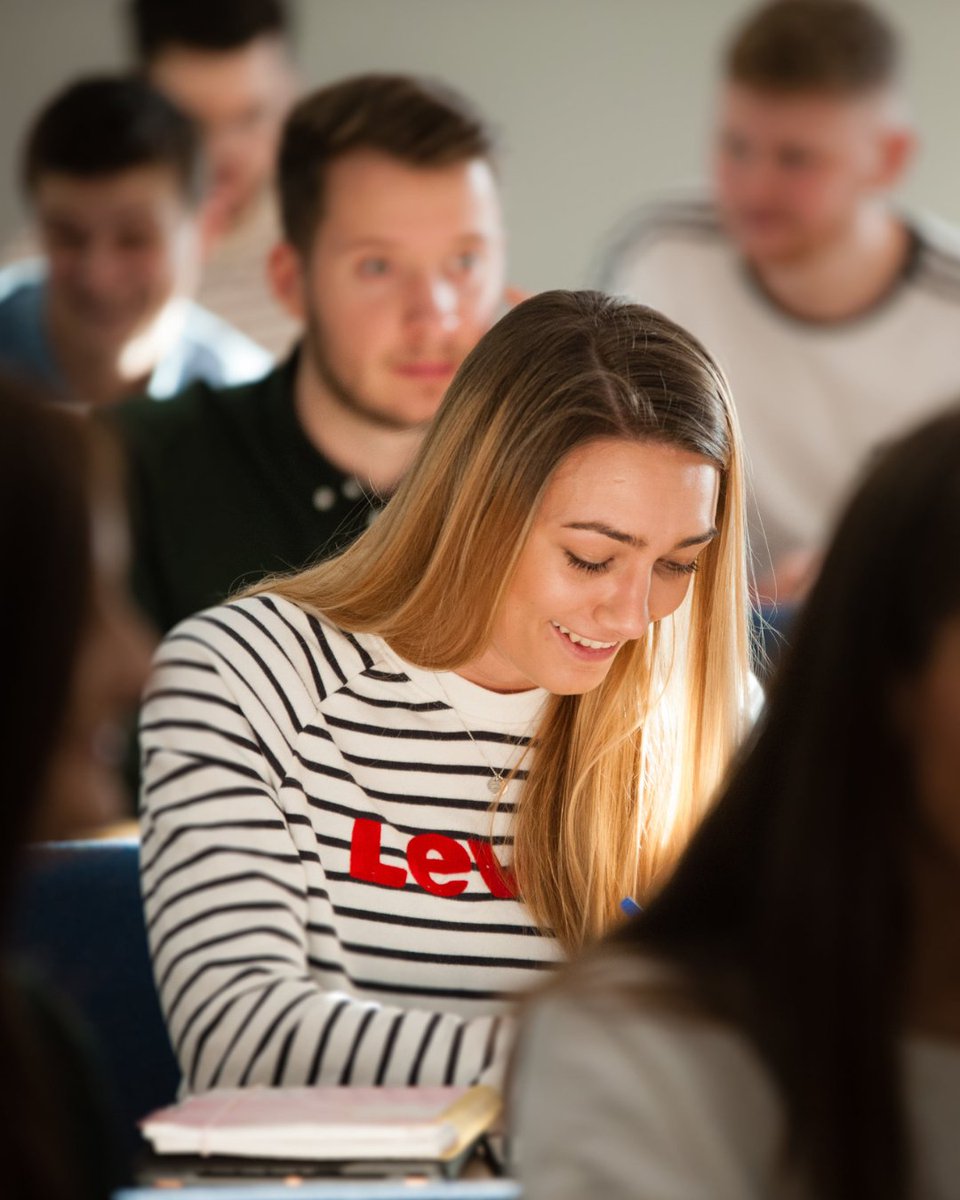 uniofglos's tweet image. Ready to shape the future of business? πΌπ
Our Business and Management courses give you the tools to thrive. From real-world projects and industry guest speakers to placement year options and additional qualifications. β
Take the next step here.π bit.ly/3Tc1SGX