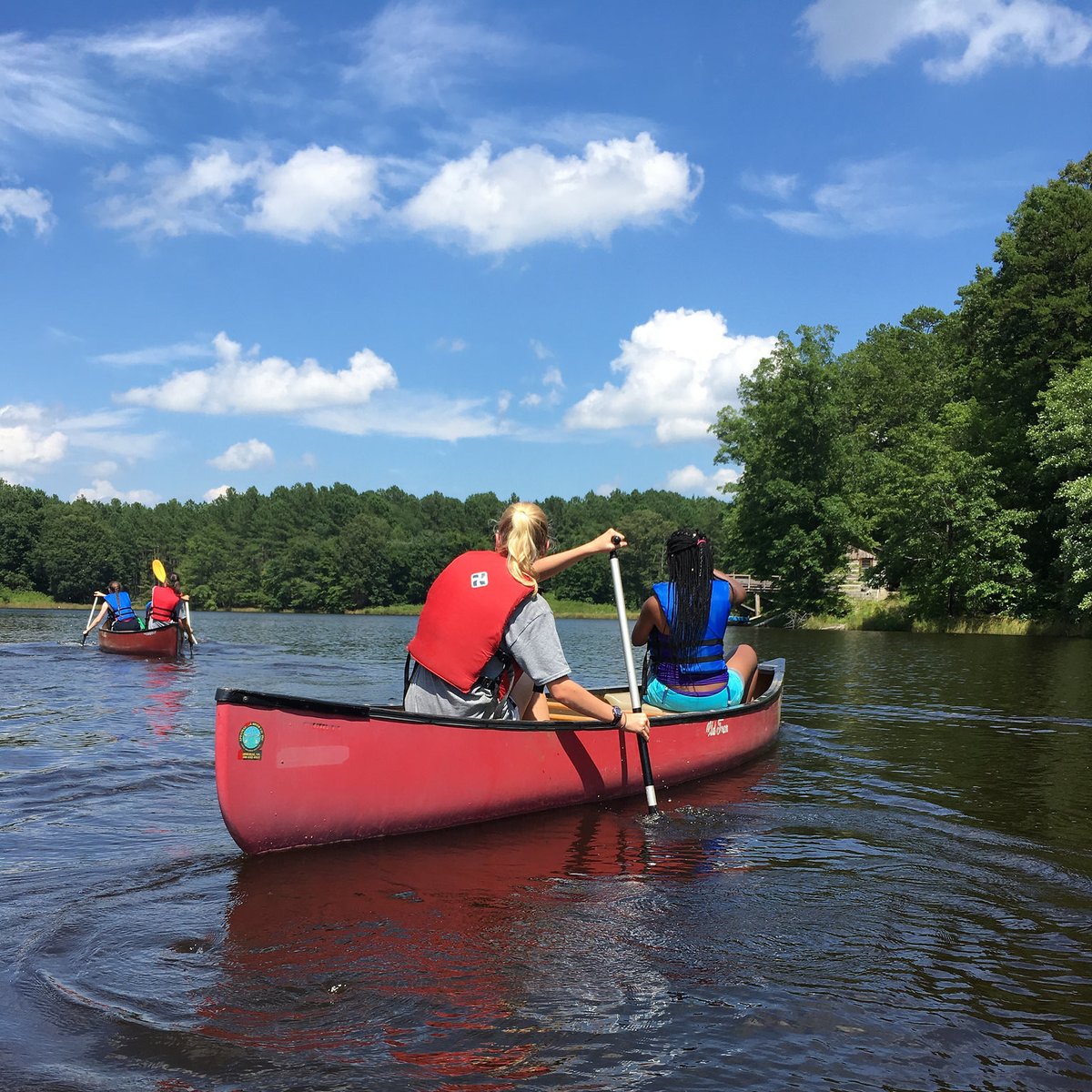VAStateParks's tweet photo. Happy #NationalCanoeDay! 🛶 Paddle with us this summer. Don't have a canoe? Find 13 Virginia State Parks you can rent a canoe at here: https://t.co/jRDRlIk2C9
Or find a guided tour that offers equipment: https://t.co/4vsW9NLaRR
📷 1-Twin Lakes, 2-Staunton River, 3-York River https://t.co/ZWgfYmwObl