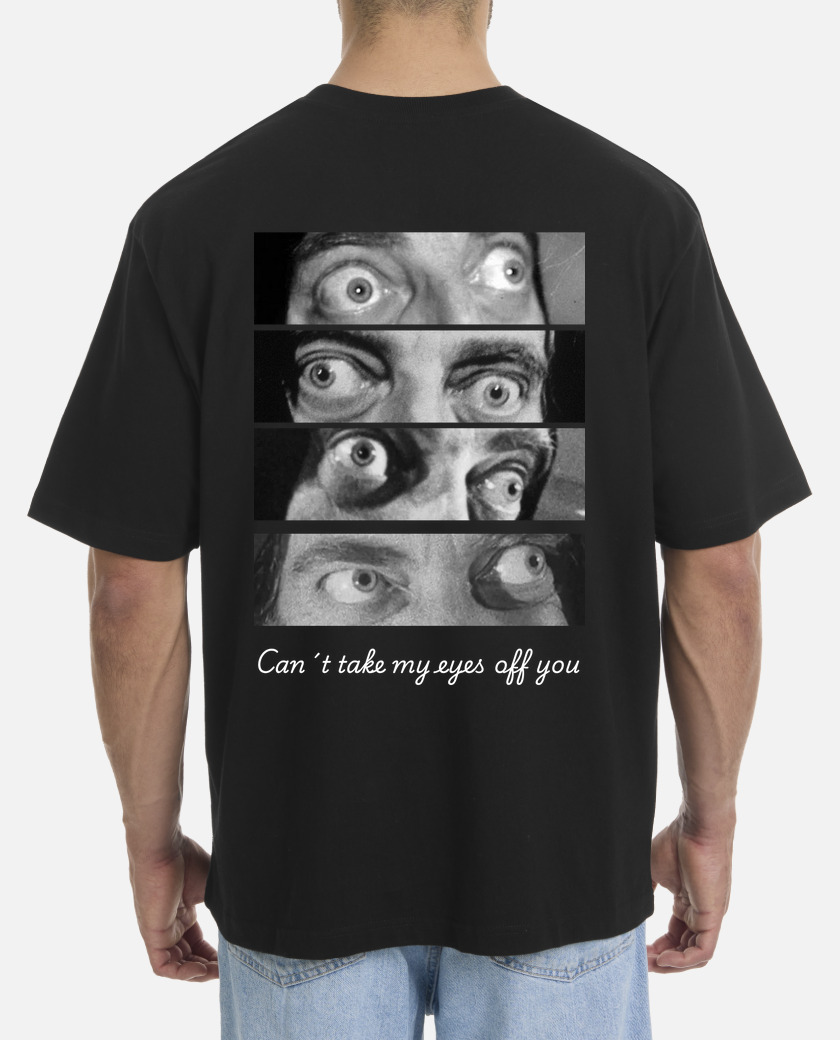 Seguro que sois un poco boomers y no os habéis enterado que hay un trend por el que muchas parejas jóvenes se están personalizando camisetas con collage de imágenes de sus ojos, en muchos casos añadiendo la frase "Can`t take my eyes off you"

Yo me he hecho la mía