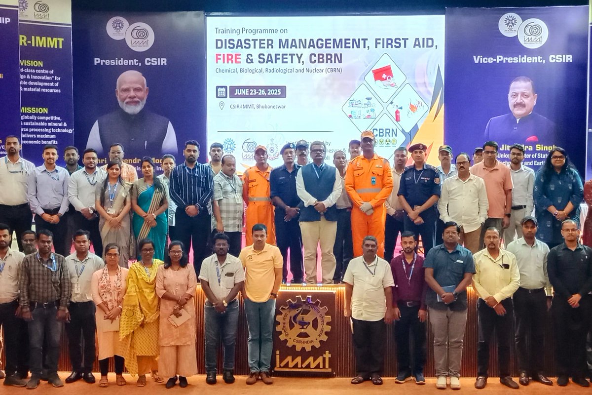 03 BN NDRF MUNDALI, CUTTACK (@03ndrf) on Twitter photo "Empowering communities with crucial skills and knowledge to tackle emergencies. 💪🌍"
NDRF team successfully conducted a 4-day Disaster Awareness Program at CSIR-IMMT Bhubaneswar.
<a href="/NDRFHQ/">NDRF 🇮🇳</a>
<a href="/PIBBhubaneswar/">PIB in Odisha</a>
<a href="/ndmaindia/">NDMA India | राष्ट्रीय आपदा प्रबंधन प्राधिकरण 🇮🇳</a>
<a href="/csirimmt/">CSIR-IMMT(BBSR)</a> "Empowering communities with crucial skills and knowledge to tackle emergencies. 💪🌍"
NDRF team successfully conducted a 4-day Disaster Awareness Program at CSIR-IMMT Bhubaneswar.
<a href="/NDRFHQ/">NDRF 🇮🇳</a>
<a href="/PIBBhubaneswar/">PIB in Odisha</a>
<a href="/ndmaindia/">NDMA India | राष्ट्रीय आपदा प्रबंधन प्राधिकरण 🇮🇳</a>
<a href="/csirimmt/">CSIR-IMMT(BBSR)</a>