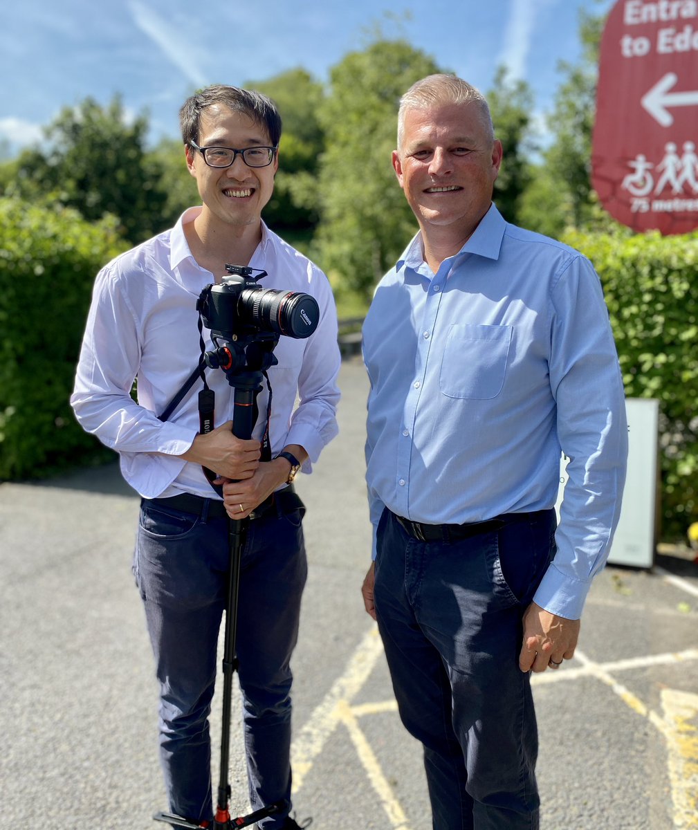 Johnny__Luk's tweet image. It’s been absolutely amazing touring local businesses in the South West with the outstanding Shadow DCMS Secretary of State @StuartAndrew over the past couple of days. Can’t wait to share the digital content. Learned a lot.