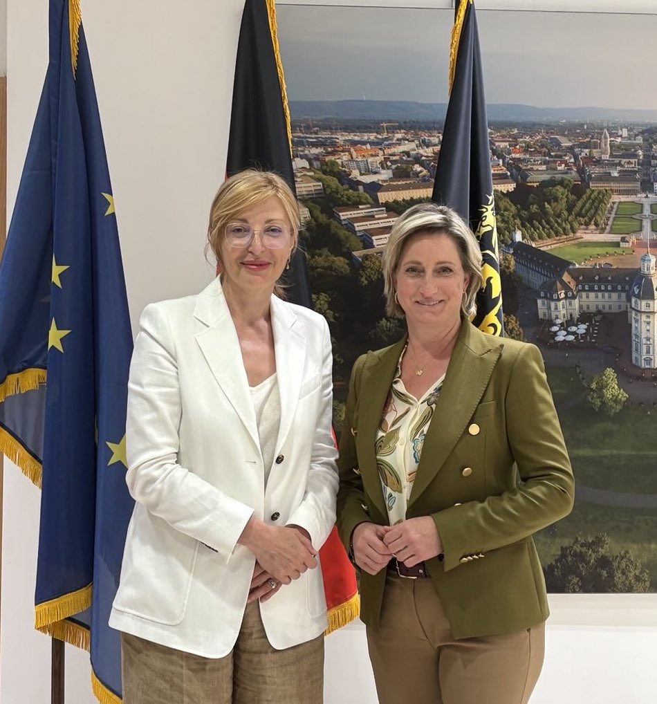 Innovation does not happen by chance - it needs vision, partnership and the right conditions. 
Great exchange with Minister Hoffmeister-Kraut today on how we can shape Europe’s future through stronger startup ecosystems and smarter policy.
