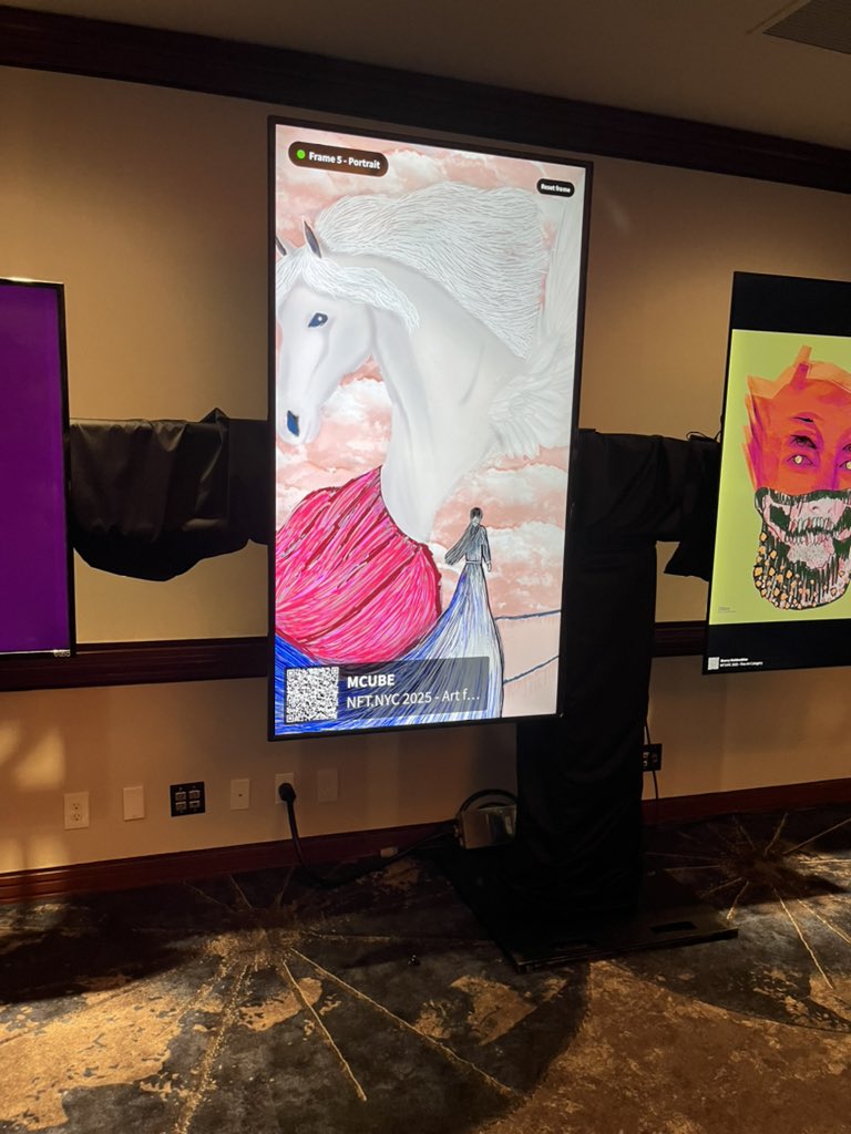 Got the first photo from <a href="/NFT_NYC/">NFT.NYC</a> 

Special thanks to <a href="/ItBecameLife/">It Became Life NFTNYC Artist 2025</a> for clicking it and sending it to ❣️

#NFTNYC2025 #nftnyc2025 #NFT #art #NFTCommunity #NFTartist #NFTCollectors #nftcollector #nftprimearts #objktNYC2025 #digitalart #web3art