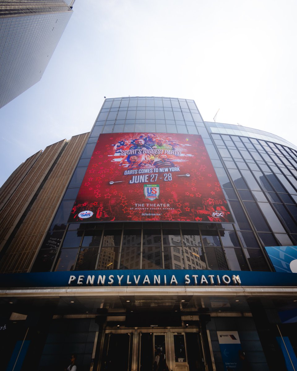 TheTheaterAtMSG's tweet image. 📍PDC x NYC
Catch Sport's Biggest Party at The Theater at MSG TOMORROW.
🎟️: go.thetheateratmsg.com/USDartsMasters