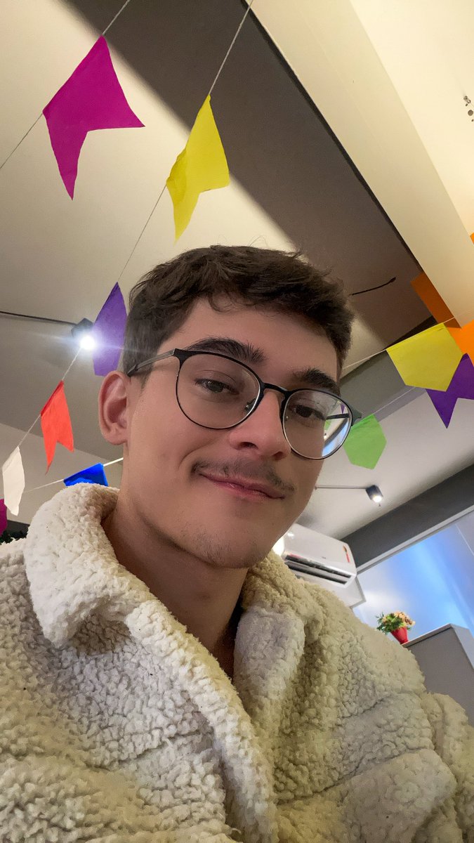 busco conchinha e beijo na testa