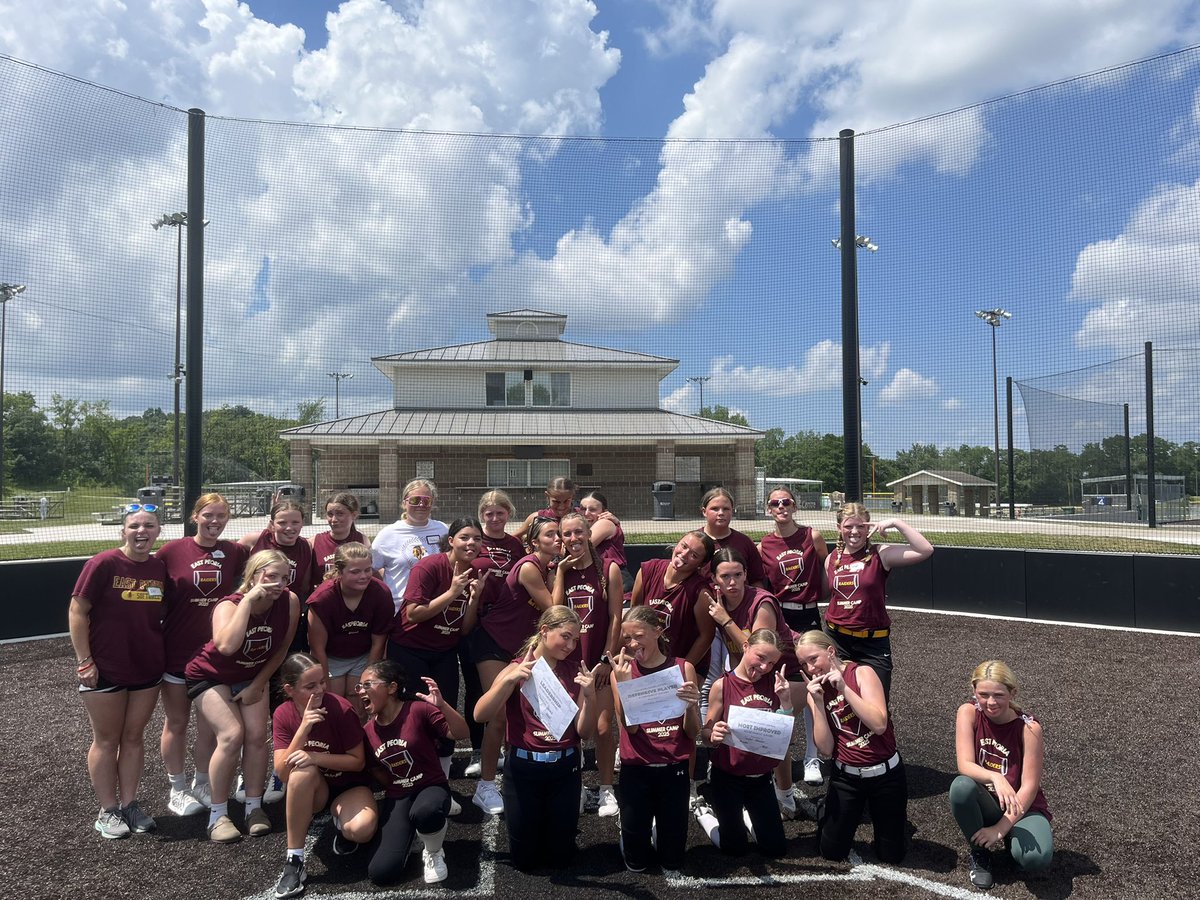 East Peoria Softball (@epraiderssb) on Twitter photo Our 3rd annual camp is officially done! Big s/o to all athletes who withstood the heat and became better this week! BIG thank you to Louisville starter, <a href="/bridespines04/">Bri Despines</a> , for being available for FaceTime Q&A with our future Raiders, & for <a href="/konaicepeoria/">Kona Ice Of Peoria</a> for cooling us down! Our 3rd annual camp is officially done! Big s/o to all athletes who withstood the heat and became better this week! BIG thank you to Louisville starter, <a href="/bridespines04/">Bri Despines</a> , for being available for FaceTime Q&A with our future Raiders, & for <a href="/konaicepeoria/">Kona Ice Of Peoria</a> for cooling us down!