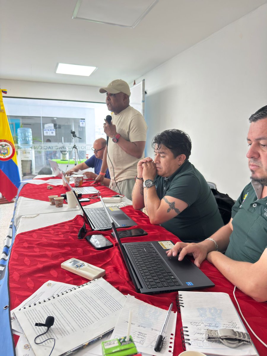 Sinaltrainbec_'s tweet photo. 📢 La LIX Asamblea Nacional de Delegados continúa su marcha 💪🎉
Hoy seguimos fortaleciendo nuestra voz y aprobando puntos clave para avanzar unidos.
📸¡Dale RT y cuéntanos tu opinión! 👇
#Sinaltrainbec #Asamblea2025 #DerechosLaborales https://t.co/5pwBBMMne2