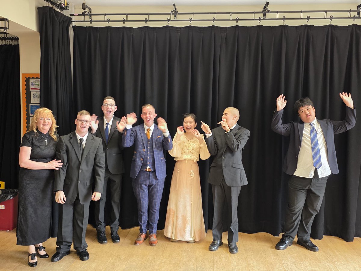 PCABlackpool's tweet photo. 🎉 Tonight's the night - our Year 11 Leavers Prom is finally here 💃🕺 Let's make this celebration a night to remember!! You all look absolutely fantastic and we hope you enjoy every moment! 🎉 #Leavers2025 @PCAsecondary @SeaViewTrust https://t.co/UuTzwoAA8F