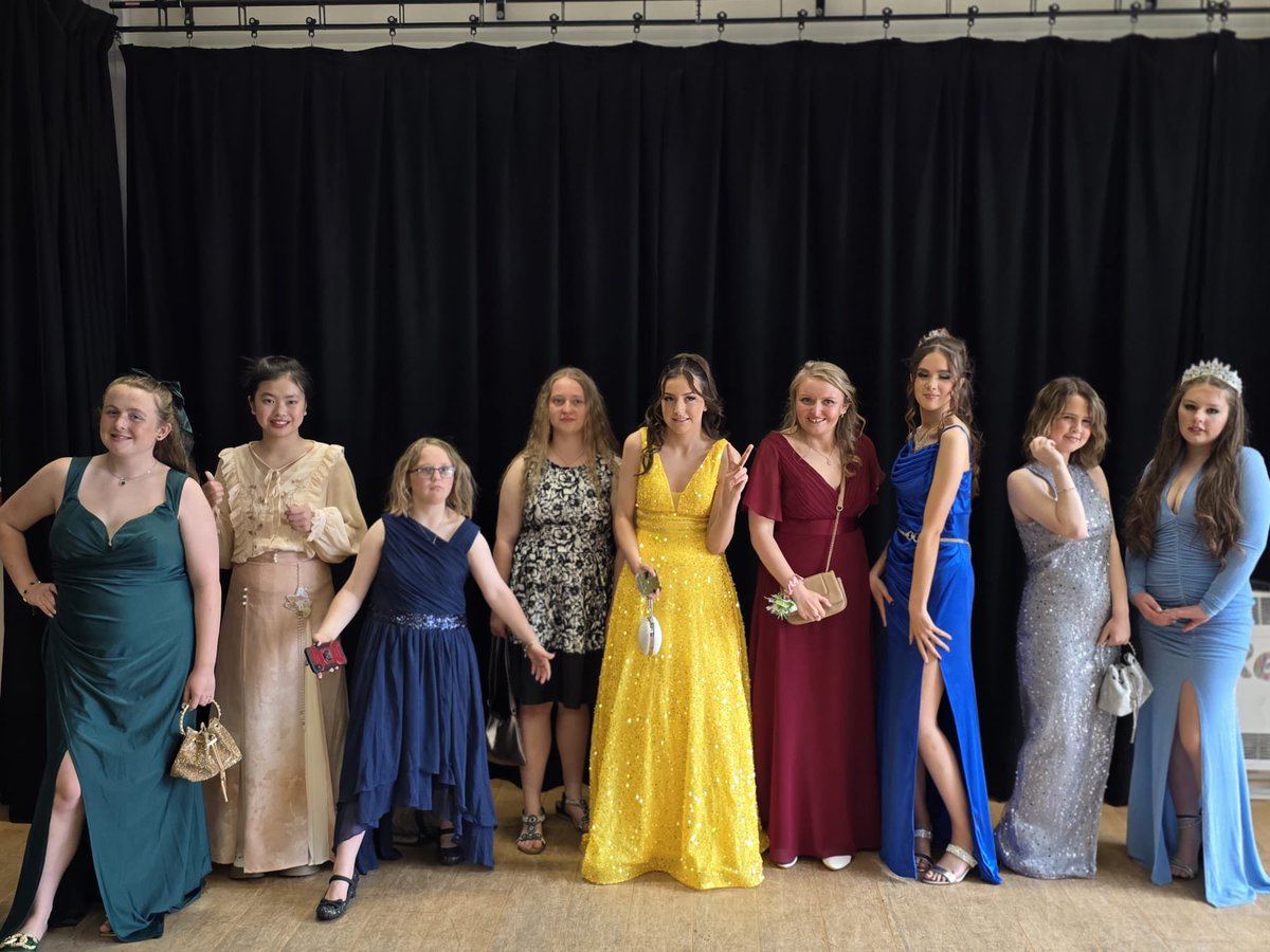 PCABlackpool's tweet photo. 🎉 Tonight's the night - our Year 11 Leavers Prom is finally here 💃🕺 Let's make this celebration a night to remember!! You all look absolutely fantastic and we hope you enjoy every moment! 🎉 #Leavers2025 @PCAsecondary @SeaViewTrust https://t.co/UuTzwoAA8F