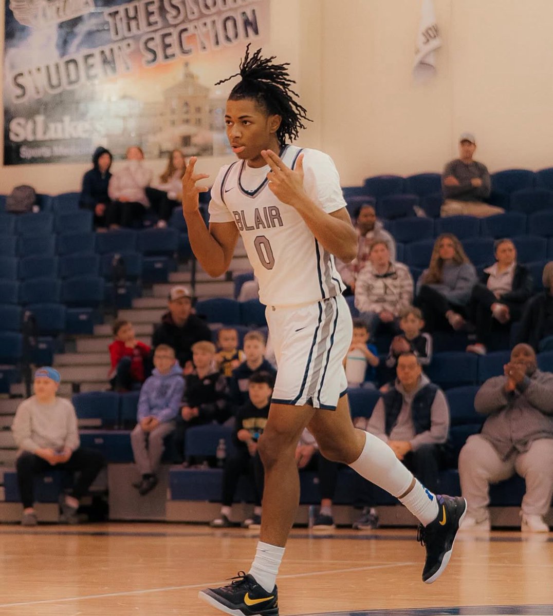 Four-star point guard Deron Rippey Jr. has set the following official visits, <a href="/247Sports/">247Sports</a> is told

UNC - August 31 - Sept 2
Alabama-Sept 12-14
Texas - Sept 19-21

247sports.com/player/deron-r…