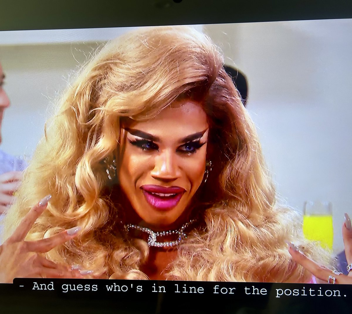 benjamin_david3's tweet image. i know just the girl for the job @naomismallsduh