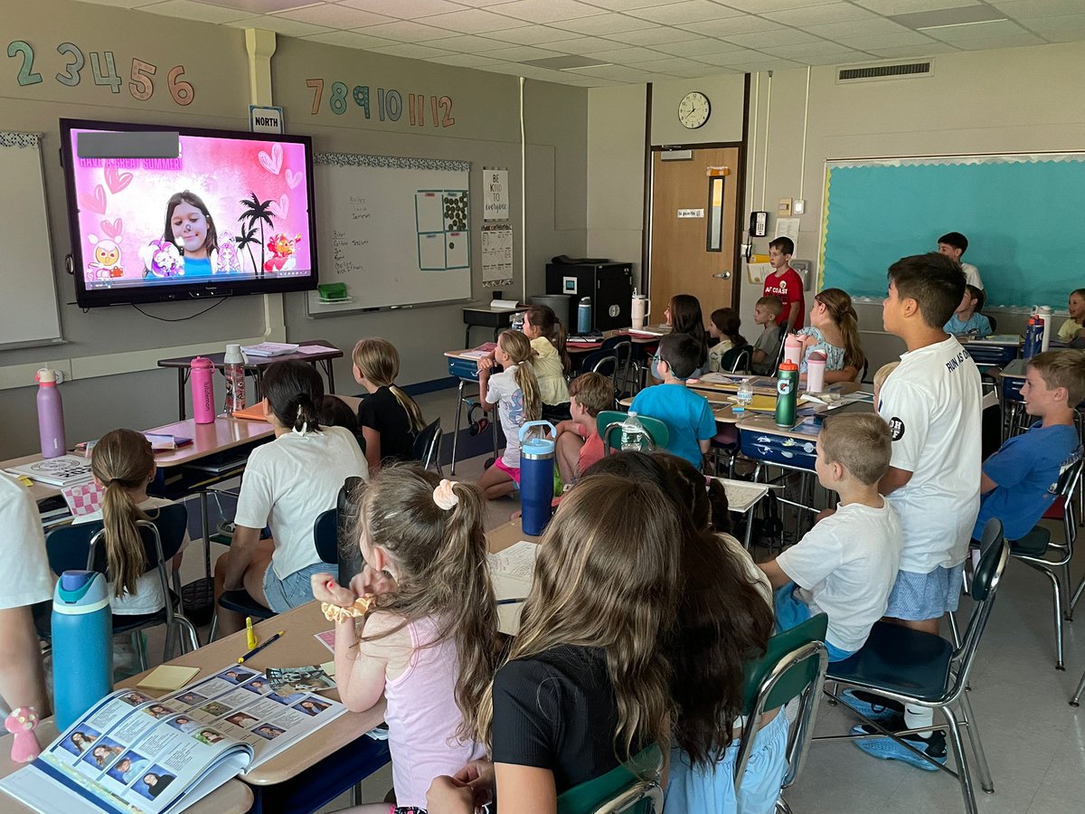 Jennifer Emberley tweet media