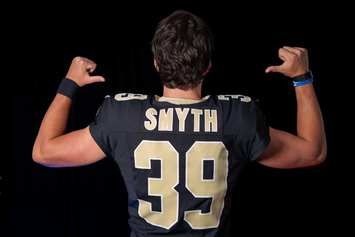 New Orleans Saints en France (@saintsenfrance) on Twitter photo Happy Saint Charlie Day to all who celebrate. ⚜️☘️
Bonne fête de Saint Charlie à tous ceux qui la célèbrent. 🇫🇷
Lá fhéile Charlie sona daoibh go léir. 🇮🇪
🏐➡️🏈
<a href="/Saints/">New Orleans Saints</a> | <a href="/NFLFrance/">NFL France</a> | <a href="/NFLUKIRE/">NFL UK & Ireland</a> Happy Saint Charlie Day to all who celebrate. ⚜️☘️
Bonne fête de Saint Charlie à tous ceux qui la célèbrent. 🇫🇷
Lá fhéile Charlie sona daoibh go léir. 🇮🇪
🏐➡️🏈
<a href="/Saints/">New Orleans Saints</a> | <a href="/NFLFrance/">NFL France</a> | <a href="/NFLUKIRE/">NFL UK & Ireland</a>
