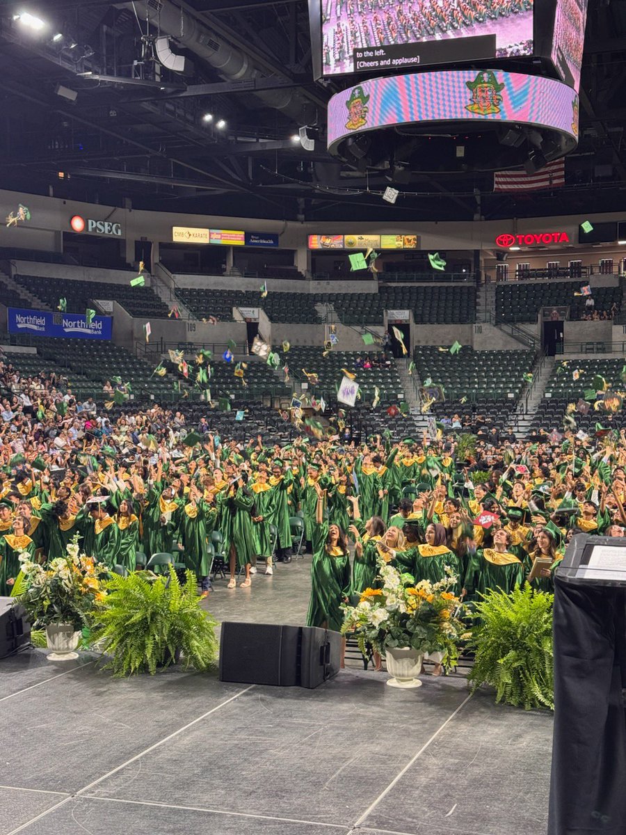 WWP_Schools's tweet photo. 🎓Hats off to the HSS Class of 2025! Your hard work, resilience, and heart have led you here—now the future is yours to shape. Shine bright and lead boldly 🌟 #WWP #WWPRSD https://t.co/nCyyT8o86M