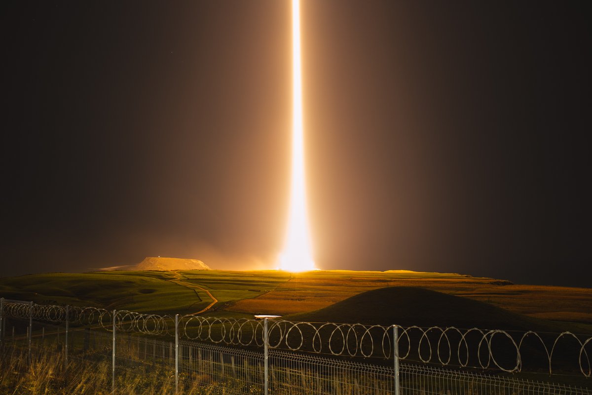 Rocket Lab (@rocketlab) on Twitter photo 🚀 MISSION SUCCESS! All Cluster 12 satellites and Kestral-0A have been successfully deployed to their 520km low Earth orbit for <a href="/hawkeye360/">HawkEye 360</a>.
That’s 231 payloads deployed by Electron, our 67th mission overall, and 9th launch from LC-1 this year. 🚀 MISSION SUCCESS! All Cluster 12 satellites and Kestral-0A have been successfully deployed to their 520km low Earth orbit for <a href="/hawkeye360/">HawkEye 360</a>.
That’s 231 payloads deployed by Electron, our 67th mission overall, and 9th launch from LC-1 this year.