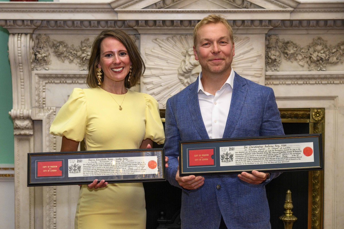 🏅Congratulations to Sir <a href="/chrishoy/">Sir Chris Hoy</a> &amp; Lady <a href="/SarraHoy/">Sarra Hoy</a> who received the Freedom of the City for their charitable work in cancer awareness &amp; neonatal care - and Chris’s extraordinary sporting legacy.