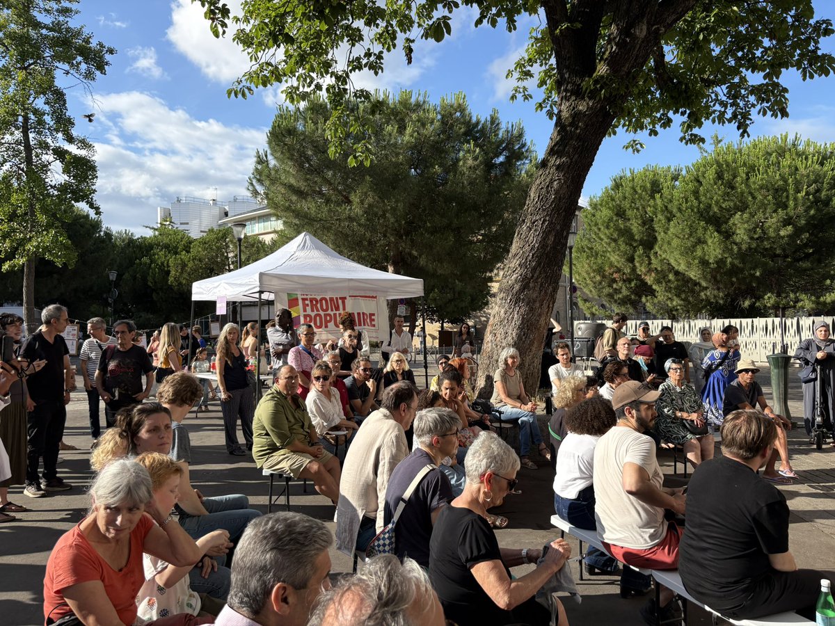 Ian Brossat (@ianbrossat) on Twitter photo Merci à <a href="/SimonnetDeputee/">Danielle Simonnet</a> pour son invitation à la fête des locataires dans le 20e.
De belles rencontres et des propositions qui nous rassemblent pour faire du logement un droit concret. Merci à <a href="/SimonnetDeputee/">Danielle Simonnet</a> pour son invitation à la fête des locataires dans le 20e.
De belles rencontres et des propositions qui nous rassemblent pour faire du logement un droit concret.