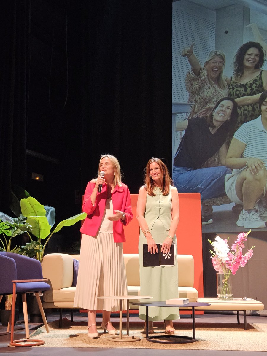 vlciconnect's tweet photo. 🤗"Impulsamos vuestro talento con programas que van desde la niñez hasta la edad adulta para que ninguna mujer se quede atrás por falta de oportunidades, visibilidad o acompañamiento" Paula Llobet.
@LaMutant_ #TIPFEST @TIP20_es https://t.co/UTLEGjQxLn