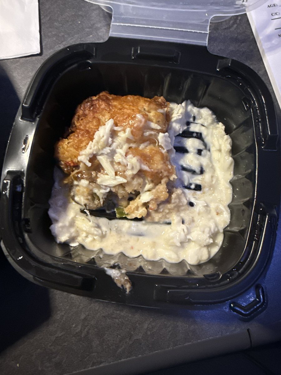 Atibbs82's tweet photo. @redlobster What in the world is this? I ordered Crabby Stuffed mushrooms. It seems I got crab vomit. Have tried contacting the manger but no one ever comes to the phone. #huntingtonwv #orderfail https://t.co/WZxvfuCNaR